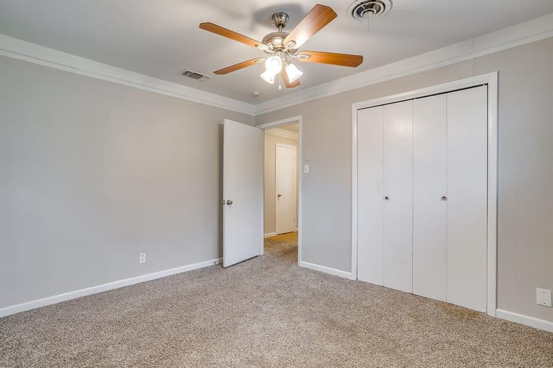 2008 Terbet Lane, Fort Worth TX 76112 - Photo 20
