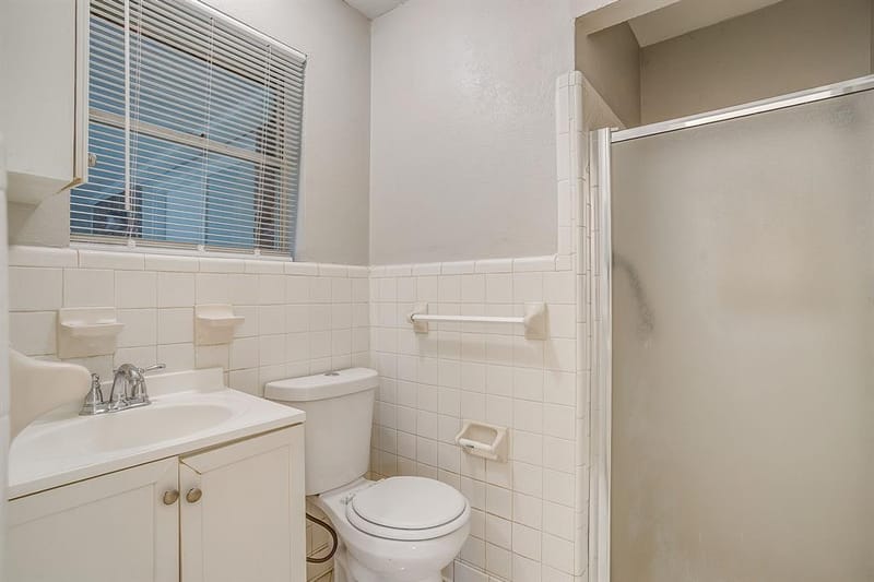 2008 Terbet Lane, Fort Worth TX 76112 - Photo 30
