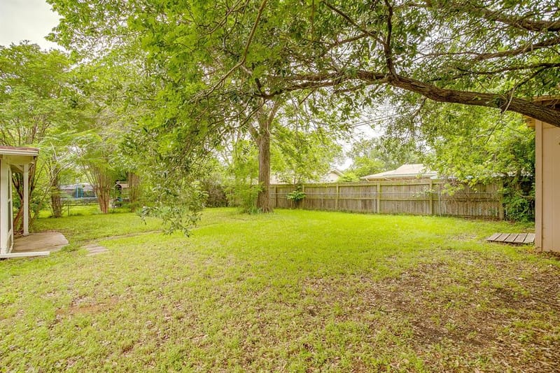 2008 Terbet Lane, Fort Worth TX 76112 - Photo 38