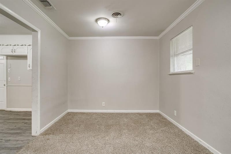 2008 Terbet Lane, Fort Worth TX 76112 - Photo 33