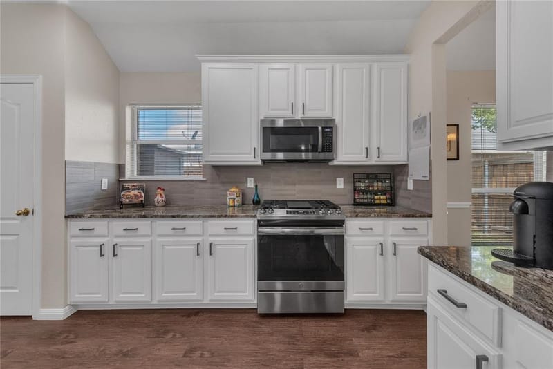 10109 Bent Tree Drive, Rowlett TX 75089 - Photo 12