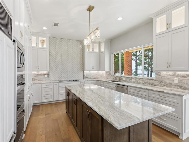 5815 Bay Club Drive, Arlington TX 76013 - Photo 11