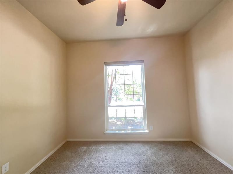 2400 Creekview Drive, Plano TX 75093 - Photo 14