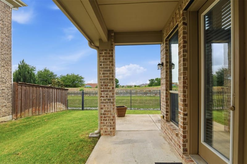 8224 Lindsay Gardens, The Colony TX 75056 - Photo 31