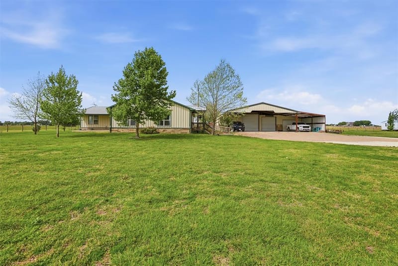 10208 County Road 418, Grandview TX 76050 - Photo 28