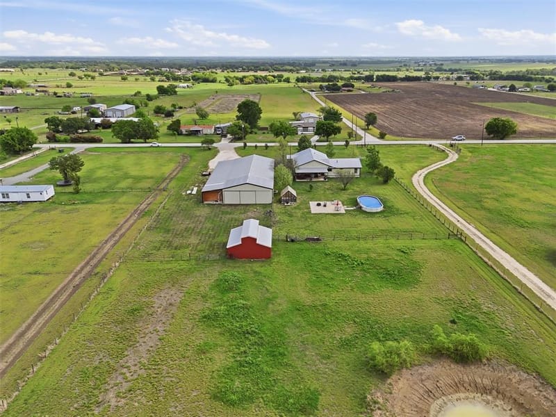 10208 County Road 418, Grandview TX 76050 - Photo 35