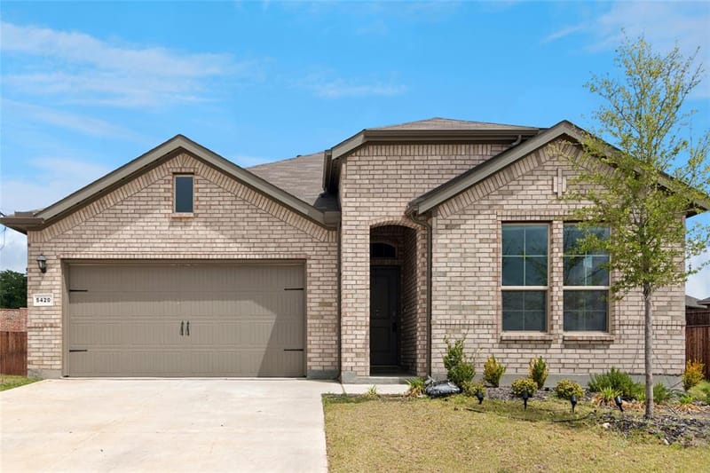 5420 Gold Pond Drive, Fort Worth TX 76179