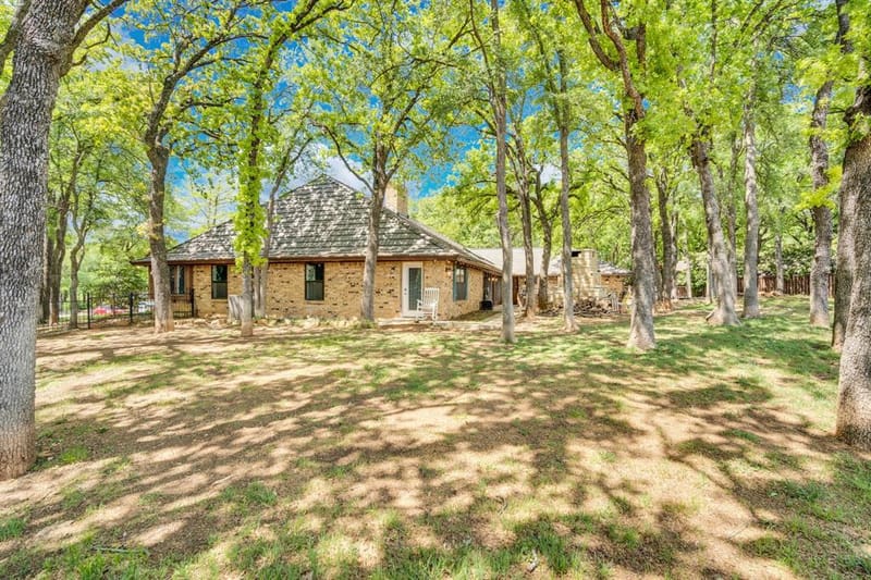 505 Highwoods Trail, Fort Worth TX 76112 - Photo 40