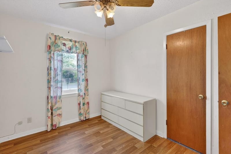 624 N Avenue A, Springtown TX 76082 - Photo 18