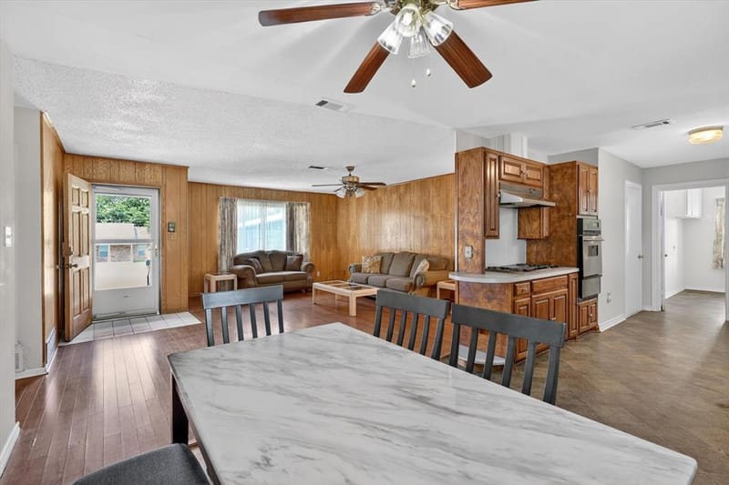 624 N Avenue A, Springtown TX 76082 - Photo 11