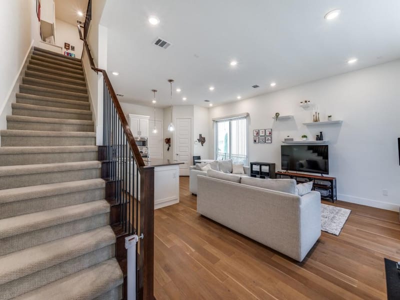 7832 Verona Place, Dallas TX 75231 - Photo 6