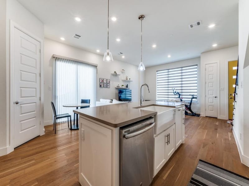 7832 Verona Place, Dallas TX 75231 - Photo 10