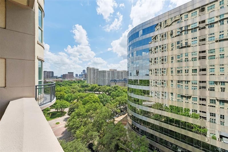 3401 Lee Parkway # 1003, Dallas TX 75219 - Photo 13