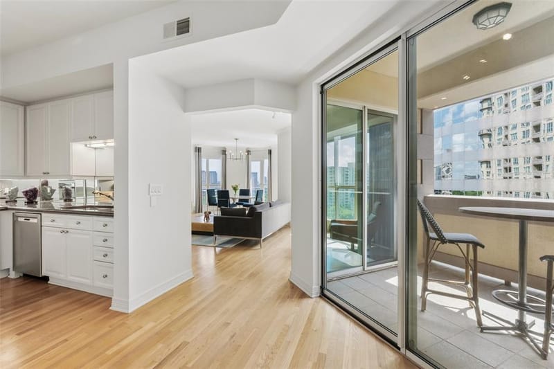 3401 Lee Parkway # 1003, Dallas TX 75219 - Photo 10
