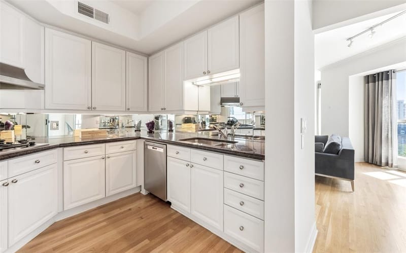3401 Lee Parkway # 1003, Dallas TX 75219 - Photo 8