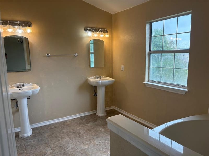 320 W Williams Street, Cedar Hill TX 75104 - Photo 13