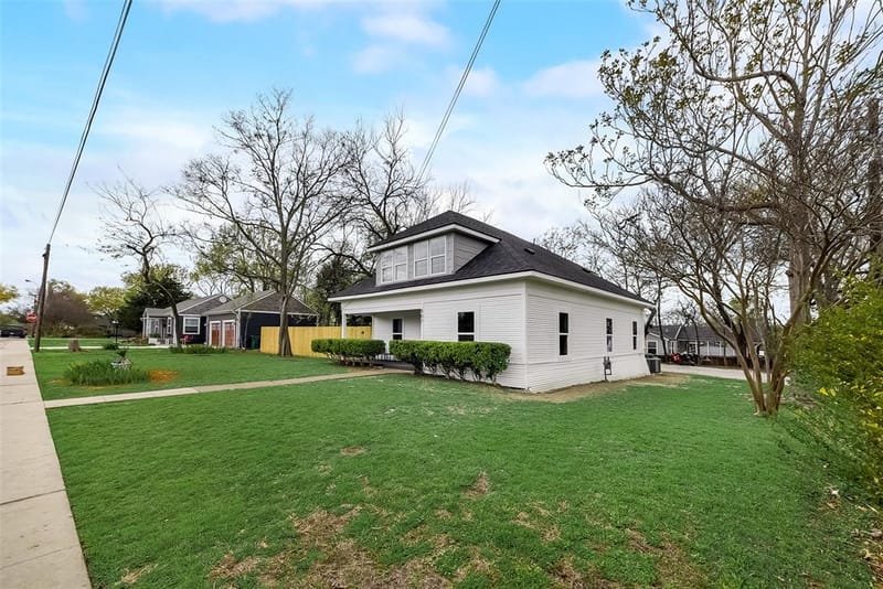 807 Florence Street, McKinney TX 75069 - Photo 2