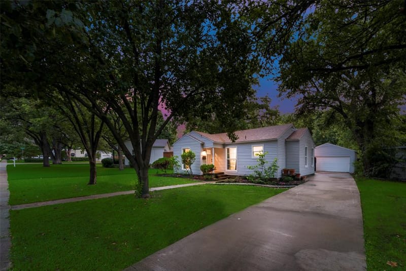 1103 W Russell Avenue, Carrollton TX 75006 - Photo 36
