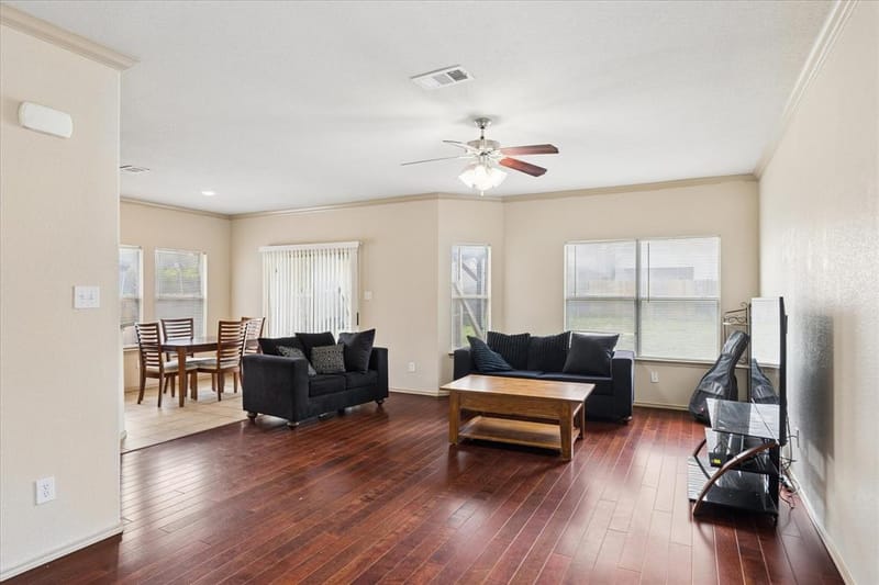 1107 Kielder Court, Fort Worth TX 76134 - Photo 6