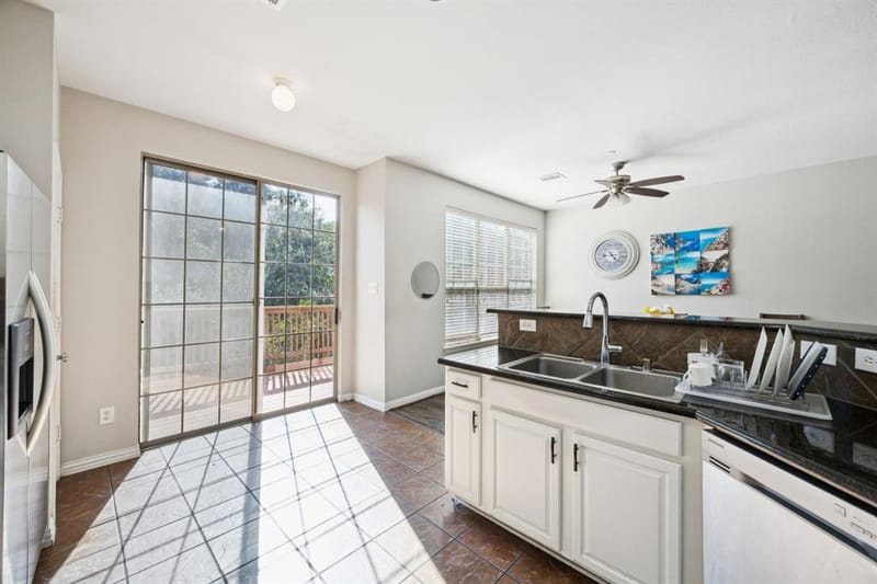 2564 Chambers Drive, Lewisville TX 75067 - Photo 7