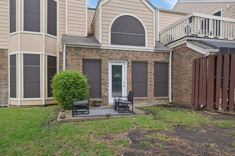 209 Cimarron Trail # 6, Irving TX 75063 - Photo 38