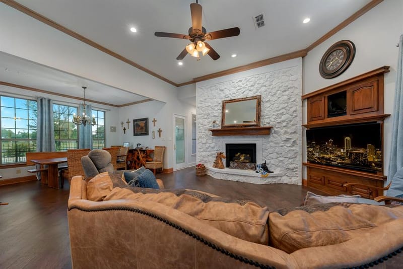 7583 Mountain View Road, Aubrey TX 76227 - Photo 10