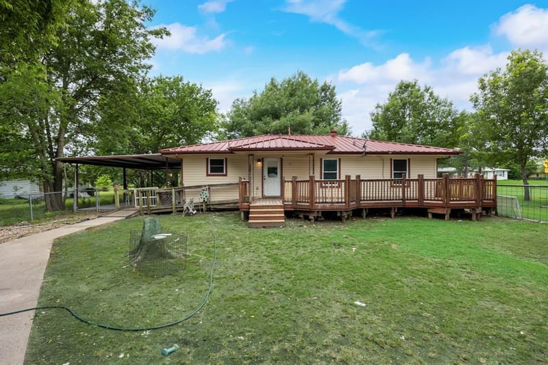 571 S 1st Street, Point TX 75472 - Photo 23
