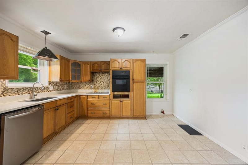 571 S 1st Street, Point TX 75472 - Photo 13