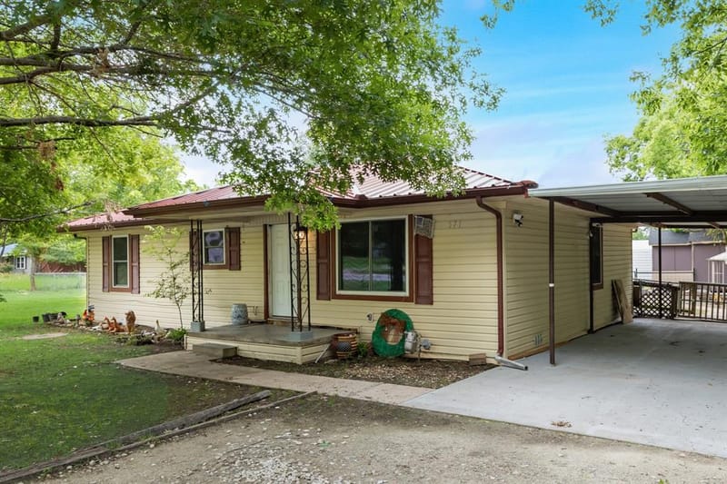 571 S 1st Street, Point TX 75472 - Photo 5