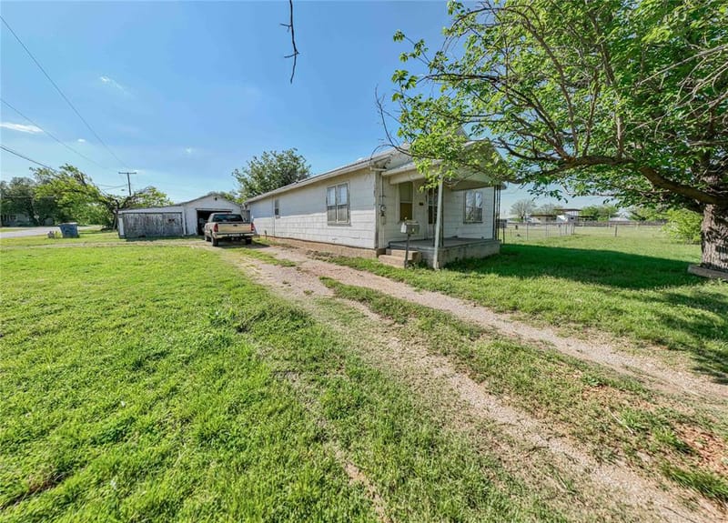 701 N Shelton Street, Breckenridge TX 76424 - Photo 22