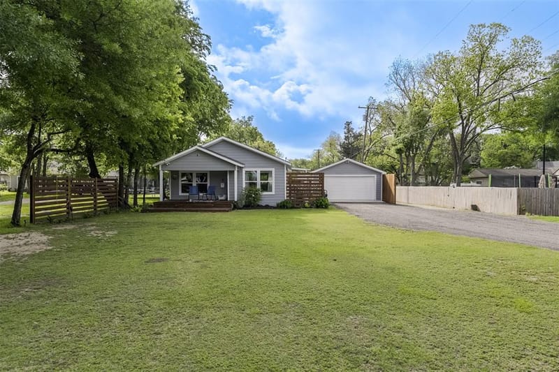 108 Westvue Street, Terrell TX 75160 - Photo 2