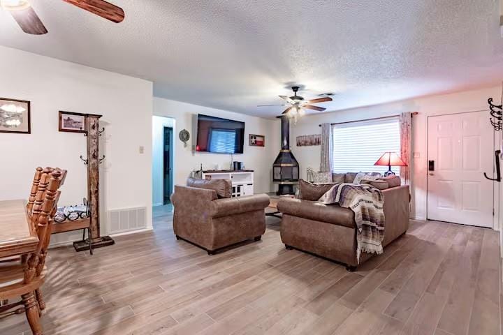 107 Camino Del Rosas, Woodway TX 76712 - Photo 13