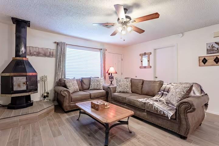107 Camino Del Rosas, Woodway TX 76712 - Photo 12