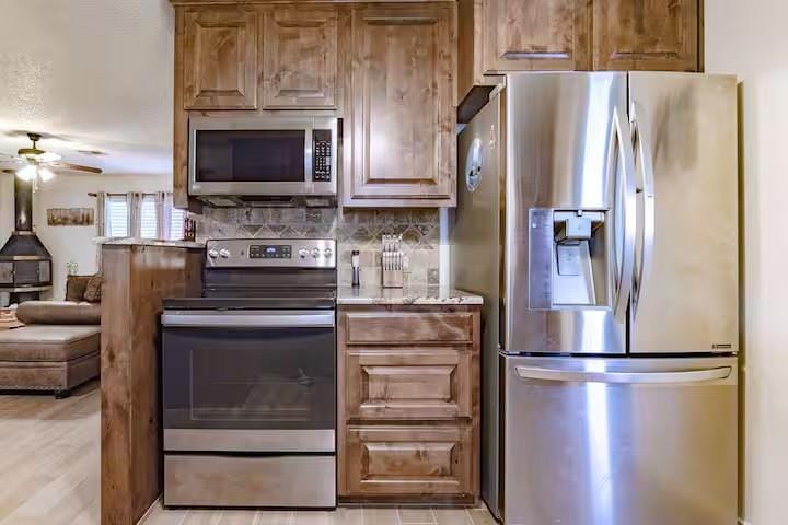 107 Camino Del Rosas, Woodway TX 76712 - Photo 10
