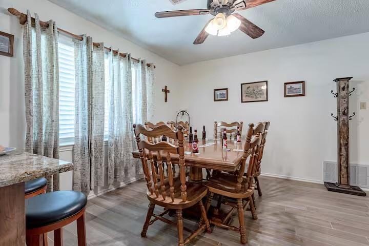 107 Camino Del Rosas, Woodway TX 76712 - Photo 11