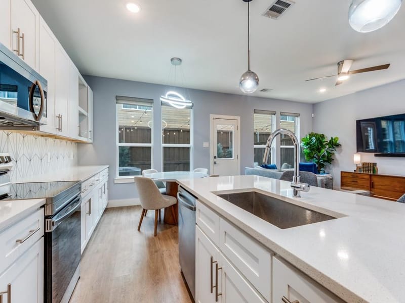 7337 Bree Court, Dallas TX 75235 - Photo 12