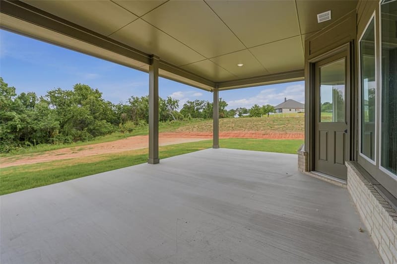 128 Oak Grove Way, Springtown TX 76082 - Photo 33