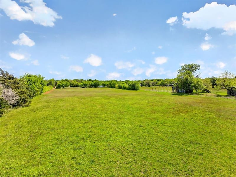 858 County Road 1006, Celeste TX 75423 - Photo 24