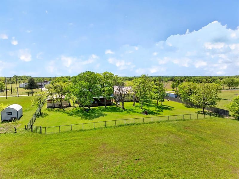 858 County Road 1006, Celeste TX 75423 - Photo 25