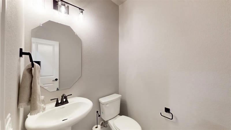 12701 Cactus Court, Godley TX 76044 - Photo 10