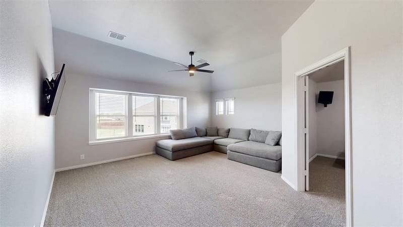 12701 Cactus Court, Godley TX 76044 - Photo 33
