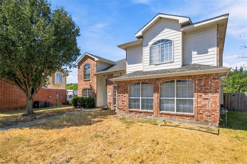 531 Pecan Leaf Drive, Lancaster TX 75146 - Photo 2