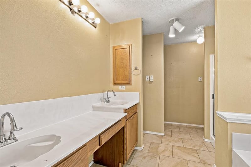 531 Pecan Leaf Drive, Lancaster TX 75146 - Photo 19