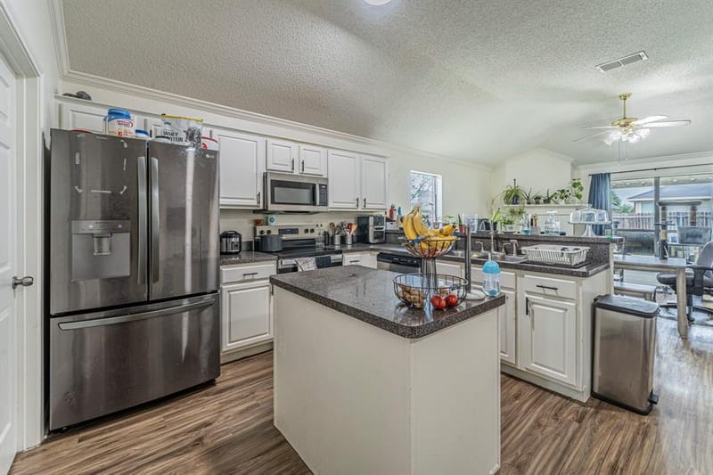 7404 Grass Valley Trail, Fort Worth TX 76123 - Photo 4