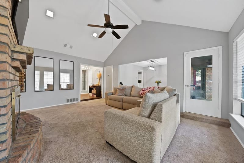 5715 Trail Crest Drive, Arlington TX 76017 - Photo 6