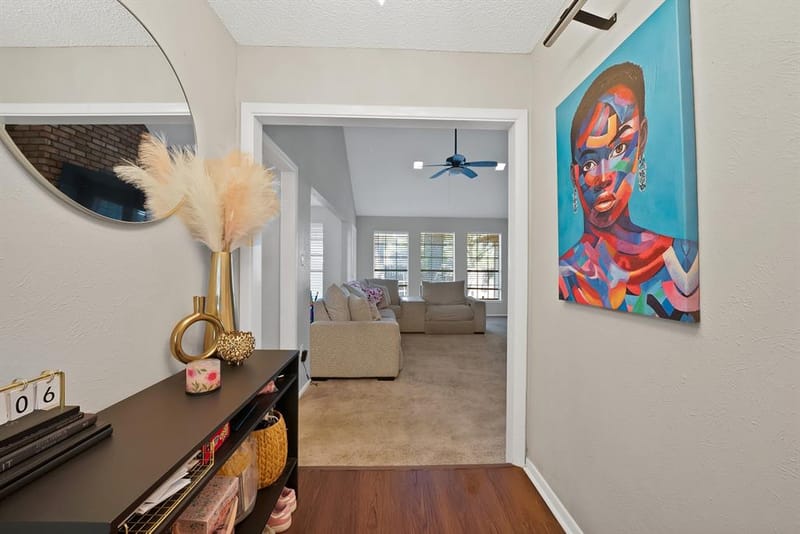 5715 Trail Crest Drive, Arlington TX 76017 - Photo 3