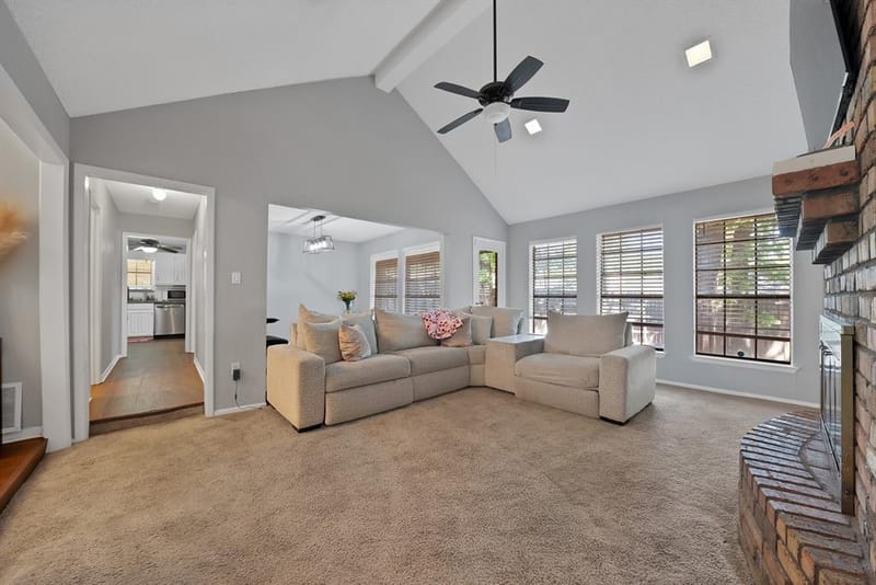 5715 Trail Crest Drive, Arlington TX 76017 - Photo 5