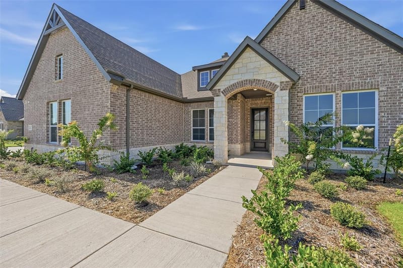 12421 Hornfels Drive, Krum TX 76249 - Photo 6