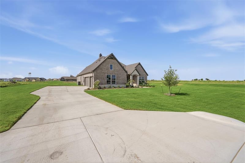 12421 Hornfels Drive, Krum TX 76249 - Photo 3