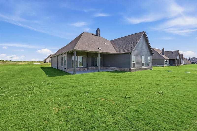 12421 Hornfels Drive, Krum TX 76249 - Photo 36